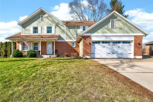 225 Renwood Pl, Springboro, OH 45066 - Photo 1