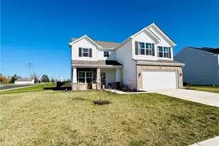 164 Autumn Maple Ln, Brookville, OH 45309 - Photo 3