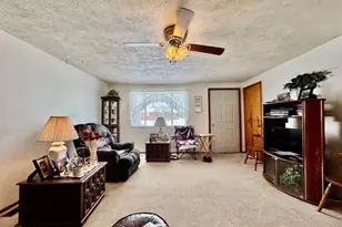 3312 Hazelpark Pl, Dayton, OH 45406 - Photo 7