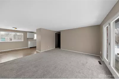 7069 Harshmanville Road, Dayton, OH 45424 - Photo 5