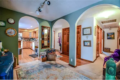 2085 Regent Park Drive, Bellbrook, OH 45305 - Photo 3