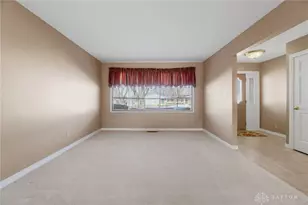 332 Kimbary Dr, Dayton, OH 45458 - Photo 9