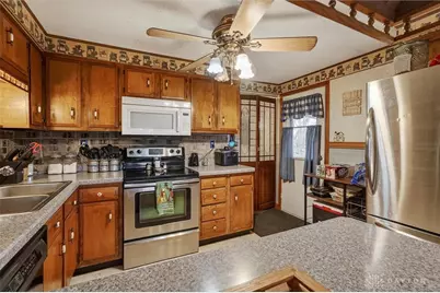 251 E 1st Street, London, OH 43140 - Photo 11