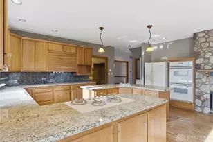 2644 Center Creek Cir, Spring Valley, OH 45370 - Photo 21