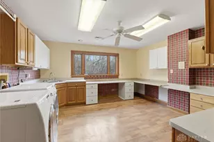 2644 Center Creek Cir, Spring Valley, OH 45370 - Photo 41