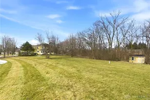 2644 Center Creek Cir, Spring Valley, OH 45370 - Photo 65