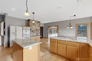 2644 Center Creek Cir, Spring Valley, OH 45370 - Photo 23