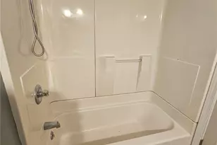 303 Crescent Dr, Lewisburg, OH 45338 - Photo 15