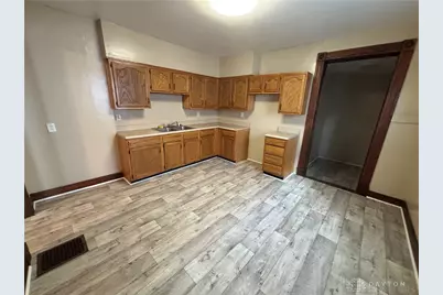 639 Huffman Avenue, Dayton, OH 45403 - Photo 9