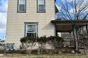 424-424 1/2 N Shaffer St, Springfield, OH 45504 - Photo 1