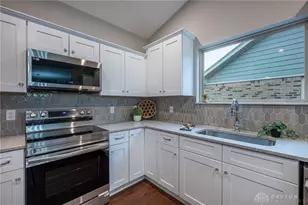 2238 Tandem Dr, Xenia, OH 45385 - Photo 9