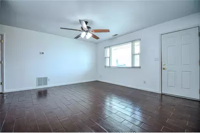 2015 Pennsylvania Drive, Xenia, OH 45385 - Photo 5