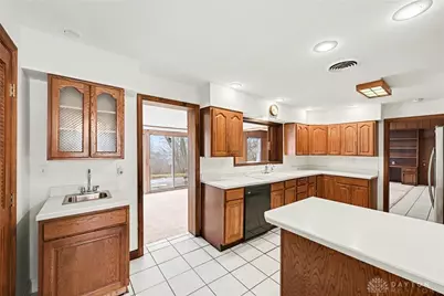 3025 Big Hill Road, Kettering, OH 45419 - Photo 11