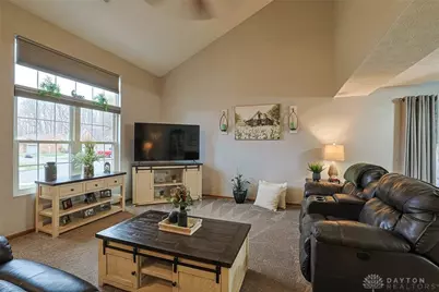 6745 Oakwood Lane, Dayton, OH 45424 - Photo 9