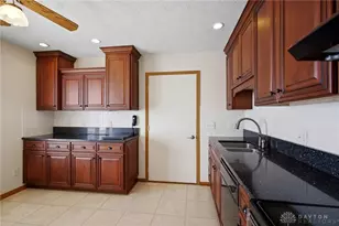 1040 Carson Ln, Springfield, OH 45503 - Photo 15