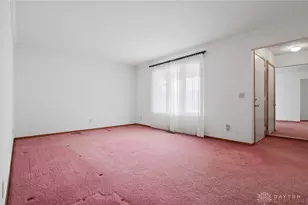 1040 Carson Ln, Springfield, OH 45503 - Photo 7