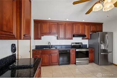 1040 Carson Lane, Springfield, OH 45503 - Photo 13