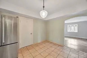 1833 Leona Dr, Cincinnati, OH 45238 - Photo 13