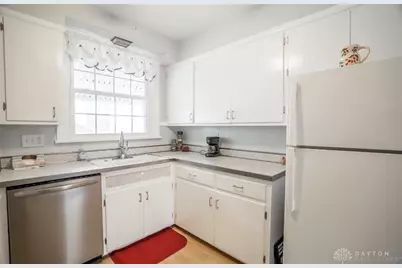 1821 S Smithville Road, Dayton, OH 45420 - Photo 11