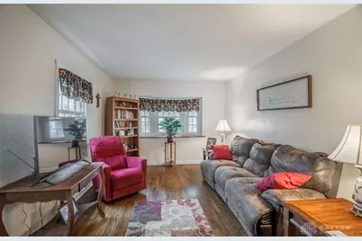 1821 S Smithville Road, Dayton, OH 45420 - Photo 7