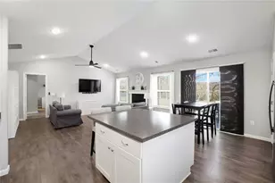 215 Riesling Dr, Englewood, OH 45322 - Photo 9