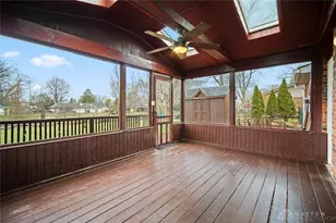 391 Roselake Dr, Dayton, OH 45458 - Photo 37