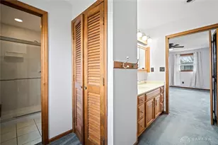 391 Roselake Dr, Dayton, OH 45458 - Photo 25