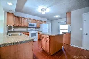 2765 E Tara Trail, Beavercreek, OH 45434 - Photo 15