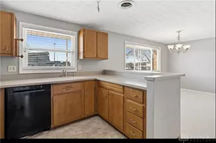 7036 Far Hills Ave, Dayton, OH 45459 - Photo 11