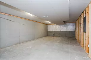 755 W Bentley Cir, Troy, OH 45373 - Photo 57