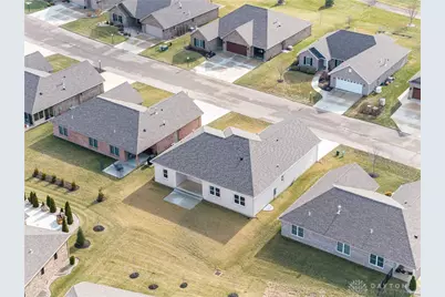 755 W Bentley Circle, Troy, OH 45373 - Photo 15