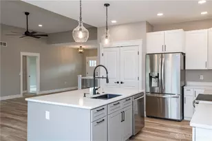 755 W Bentley Cir, Troy, OH 45373 - Photo 25