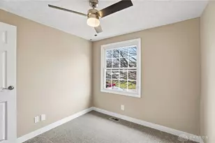 5540 Signet Dr, Huber Heights, OH 45424 - Photo 23