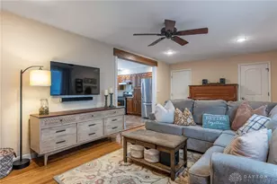 1860 Bledsoe Dr, Bellbrook, OH 45305 - Photo 7