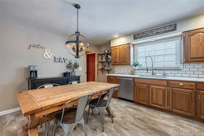 1860 Bledsoe Drive, Bellbrook, OH 45305 - Photo 13