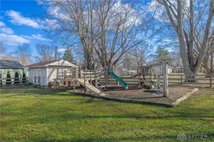 1860 Bledsoe Dr, Bellbrook, OH 45305 - Photo 37