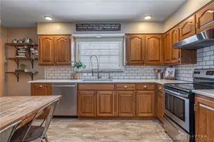 1860 Bledsoe Dr, Bellbrook, OH 45305 - Photo 15