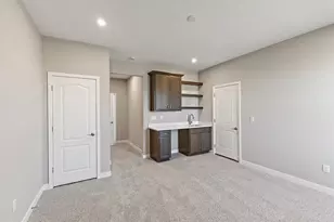 407 S Landon Ln, Springfield, OH 45505 - Photo 13