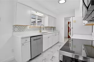 5455 Flotron Dr, Dayton, OH 45424 - Photo 9