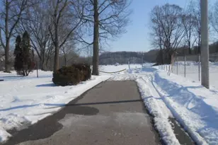 640 Maxwell Dr, Sidney, OH 45365 - Photo 3