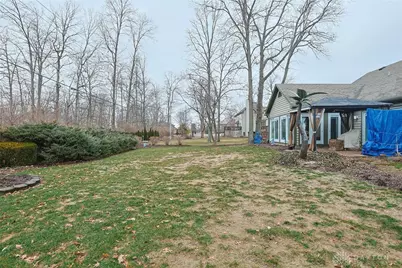 735 Chaucer Lane, Tipp City, OH 45371 - Photo 39