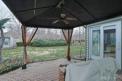 735 Chaucer Lane, Tipp City, OH 45371 - Photo 31