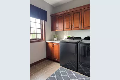 673 Sedgwick Way, Troy, OH 45373 - Photo 17