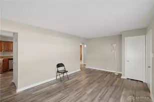 702 Allenwood Ct, Dayton, OH 45420 - Photo 7