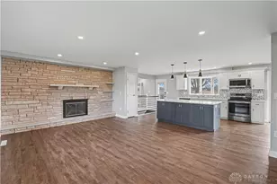 6105 Country Estates Dr, Tipp City, OH 45371 - Photo 9