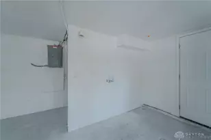 385 W Ross St, Troy, OH 45373 - Photo 25