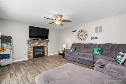 1489 Scenic River Drive, Dayton, OH 45415 - Photo 9