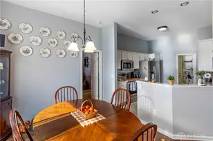 1330 Yankee Vineyards, Dayton, OH 45458 - Photo 7