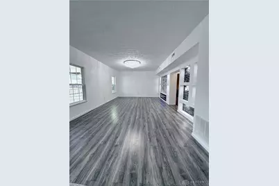 8127 Bushclover Drive, Tipp City, OH 45371 - Photo 9