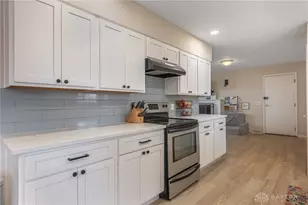 2616 N Emerald Dr, Beavercreek, OH 45431 - Photo 9